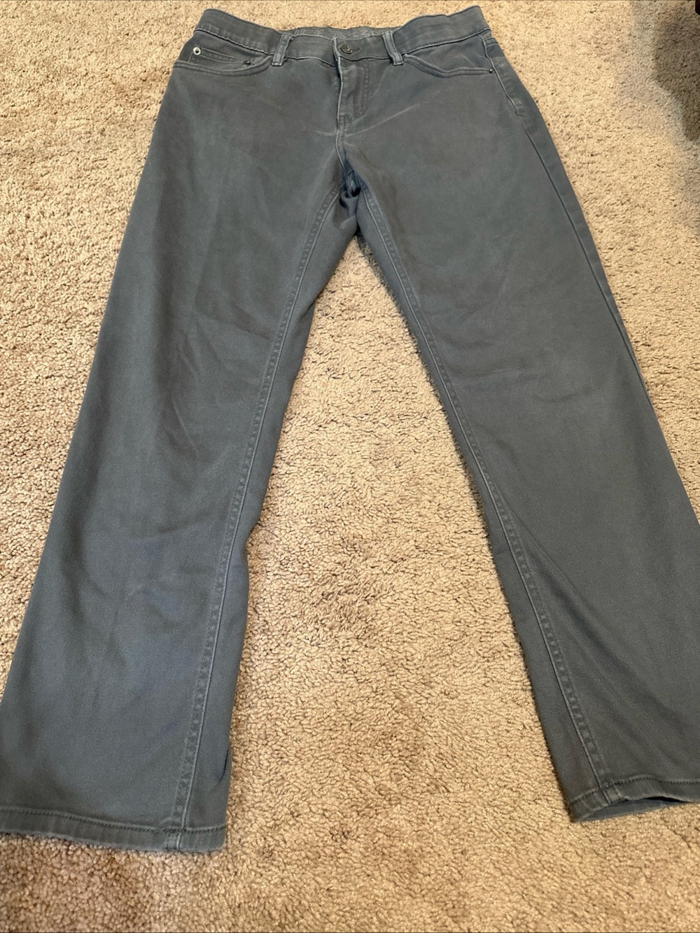 IZOD Mens 5 Pocket Liberty Flex Pants Item 1482703 Stretch Straight Leg 32x30